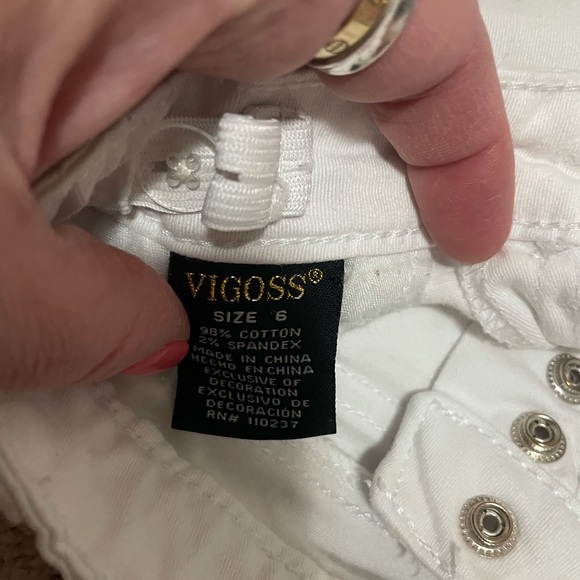 Vigoss Girls White Denim Shorts - Picture 3 of 3